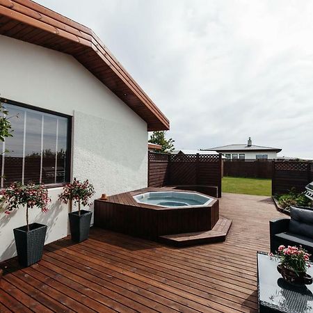 Comfort And Rest Sandgerthi Exterior photo