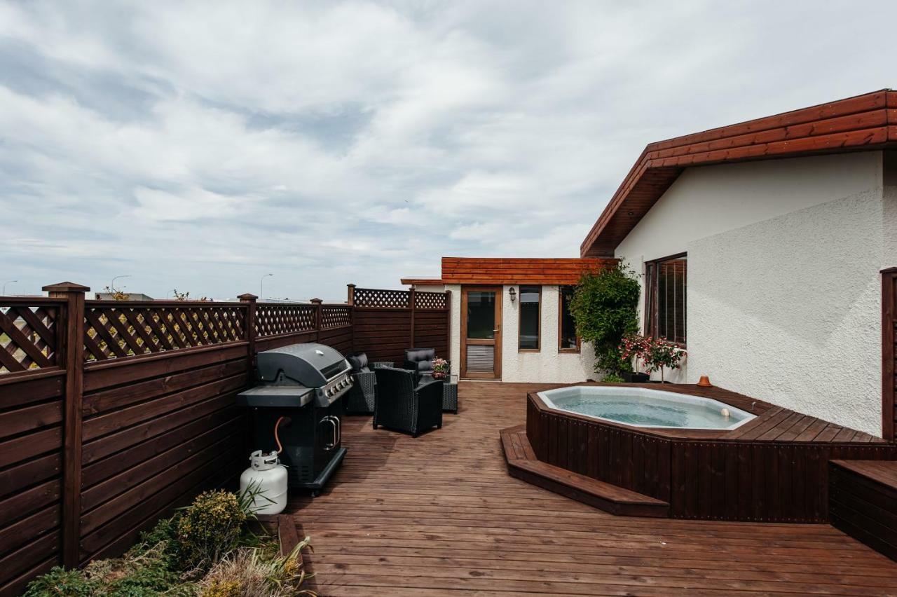 Comfort And Rest Sandgerthi Exterior photo